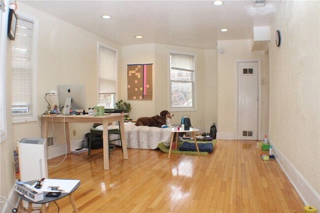 Foto del edificio - 708 S Negley Ave