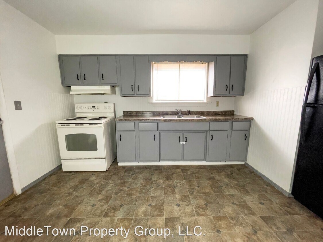 2 br, 1 bath House 11421 E Jackson St. House Rental in Parker City