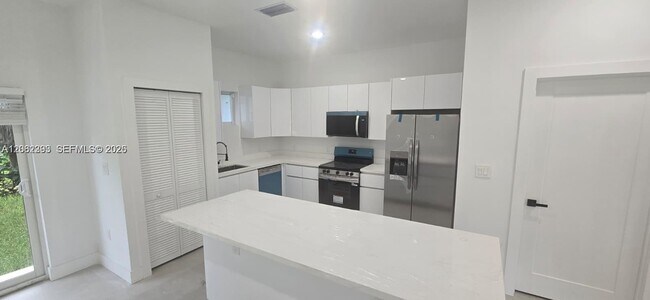 Foto del edificio - 141 NW 11th St
