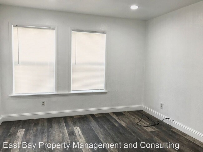 Building Photo - 673 Royston Ln