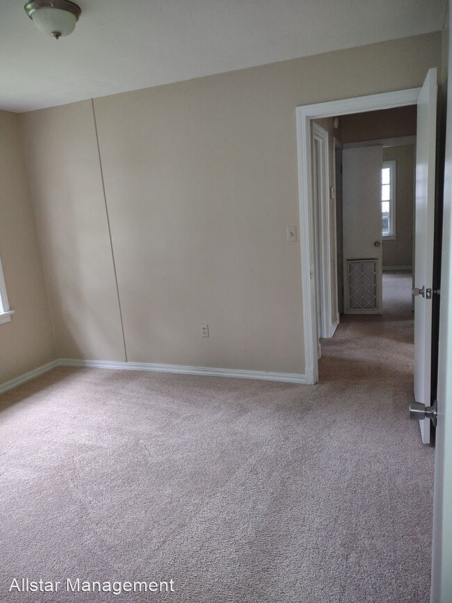 Building Photo - 3 br, 1 bath House - 3918 28th St