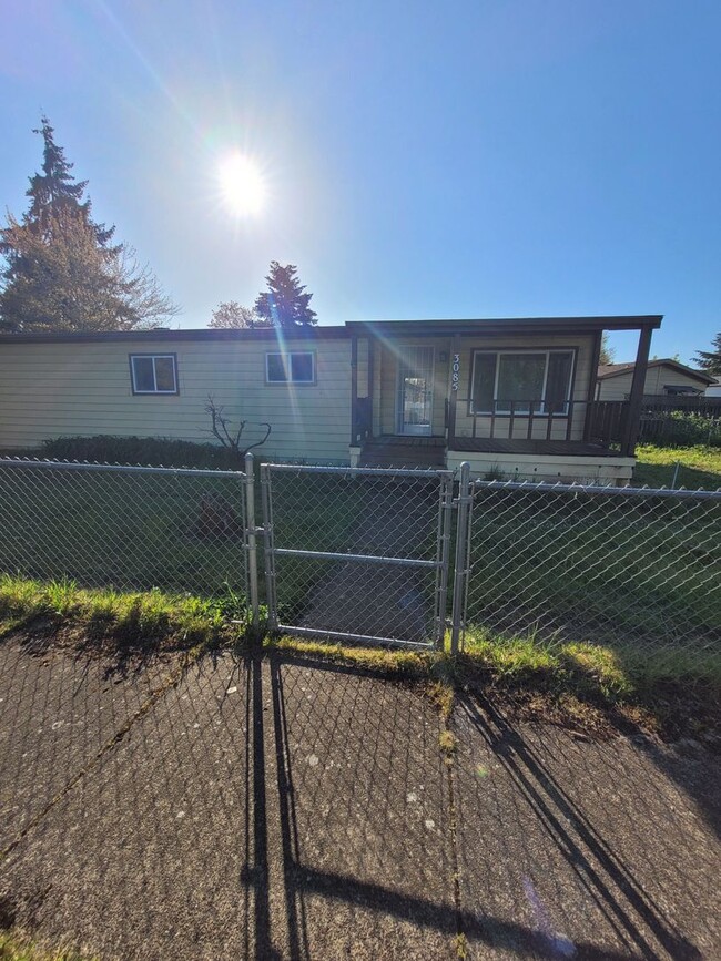 Foto del edificio - 3Bd, 2BA in Desirable North Gilham Area!