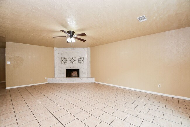 Building Photo - Charming 3 bedroom home for rent !