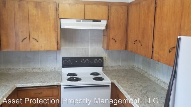 Building Photo - 3 br, 2 bath House - 798 14th St., NE