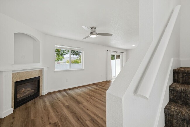 Foto del edificio - 3 Bedroom Kuna home with Fenced back yard - Pets Welcome!!