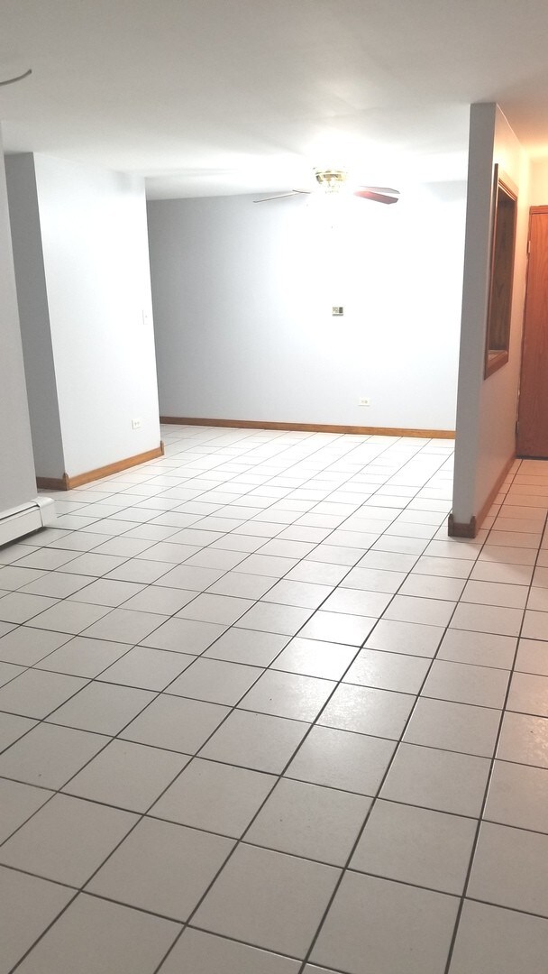 864 Winesap Ct, Prospect Heights, IL 60070 Condo for Rent in Prospect