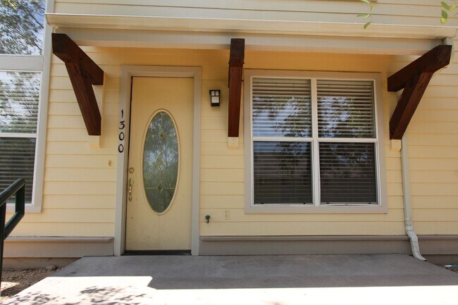 Foto del edificio - $500 Off Move-In Special – Spacious 4-Bed ...