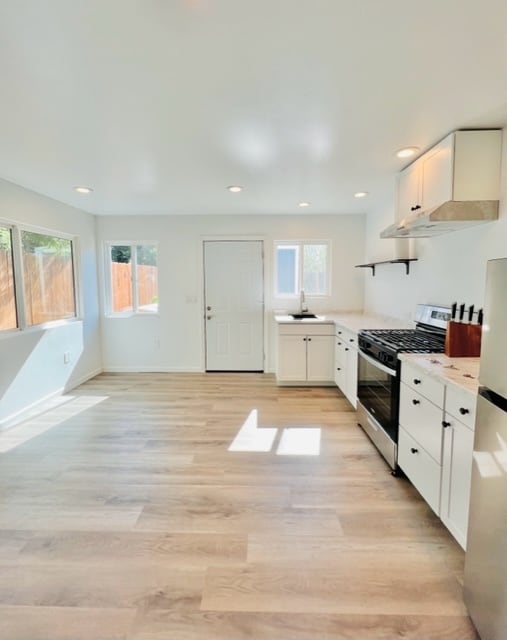 Building Photo - 1222 Holly St