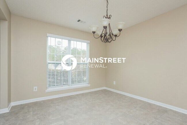 Building Photo - 5 Bedroom Pet-Friendly Home in Fairburn, GA with Main Street Renewal