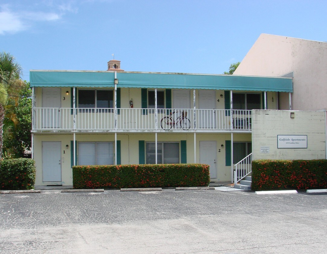Foto principal - Gulfside Apartments