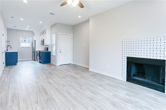 Foto del edificio - 9504 Menchaca Rd