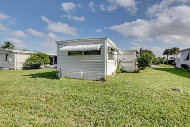 Foto del edificio - 1531 SW 64th Way