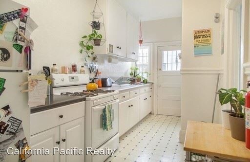 Foto del edificio - 350 Foothill Blvd