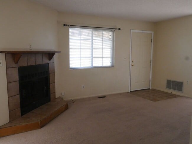 Building Photo - 735 Manitou Blvd