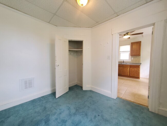 Unit 2 - 296 Claremont Ave