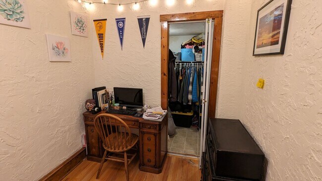 Building Photo - HALF FEE ONLY!  GRAD-Student Friendly Apt ...