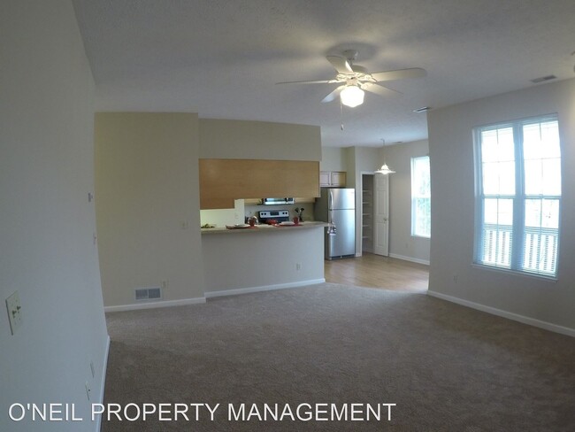 Building Photo - 500-512 Portledge Commons Dr