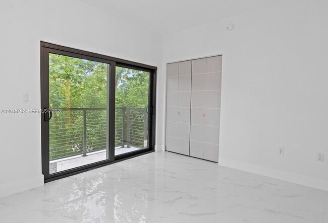 Building Photo - 3374 Perry Frow Dr