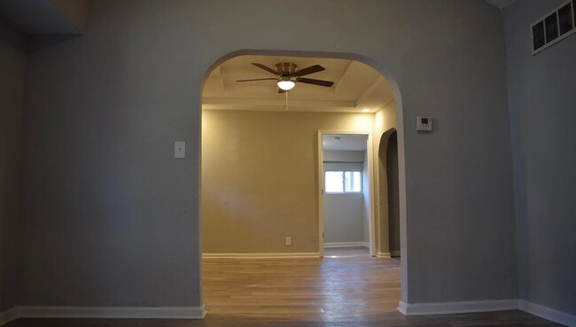 Building Photo - Beautifully Remodeled 3-Bedroom Single Fam...