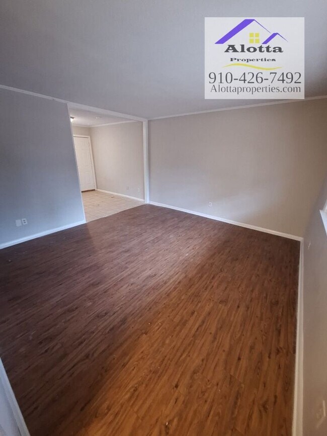 Foto del edificio - 4214 S Dowfield Dr