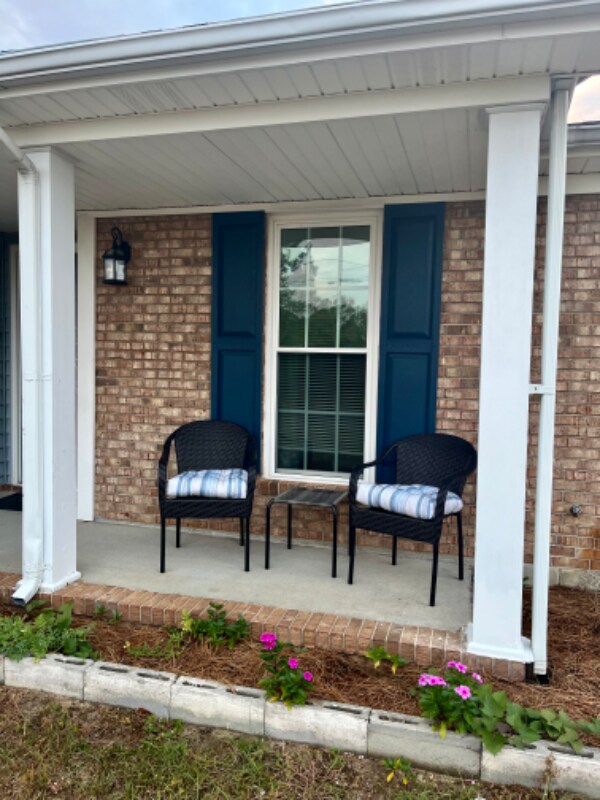 Foto del edificio - 3719 Lyncrest Dr