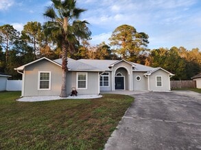 Building Photo - 105 Camellia Dr