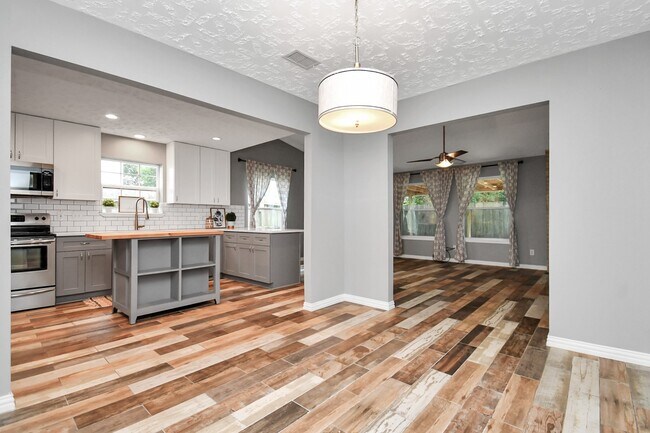 Foto del edificio - 1911 Pepperrell Pl Ct