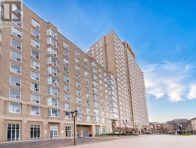 Building Photo - 21 Overlea Blvd