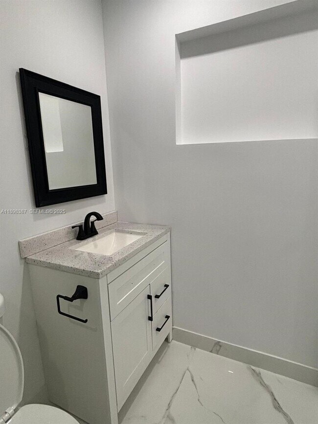 Foto del edificio - 9701 SW 30th St