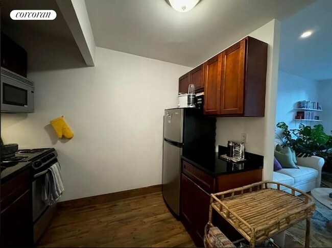 Foto del edificio - 123 E 18th St