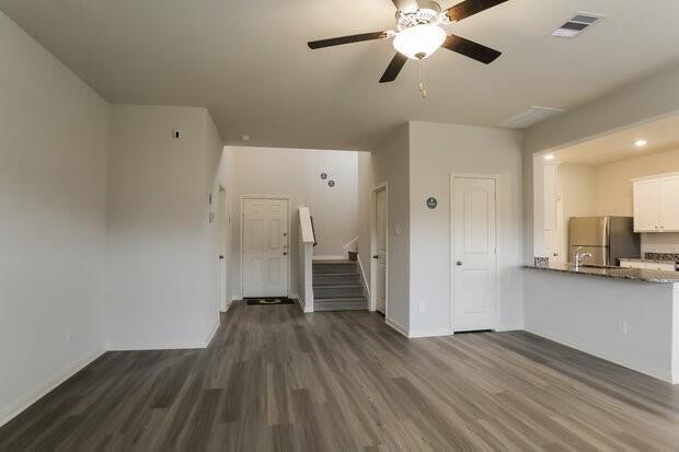 Building Photo - 10538 Copper Ridge Dr
