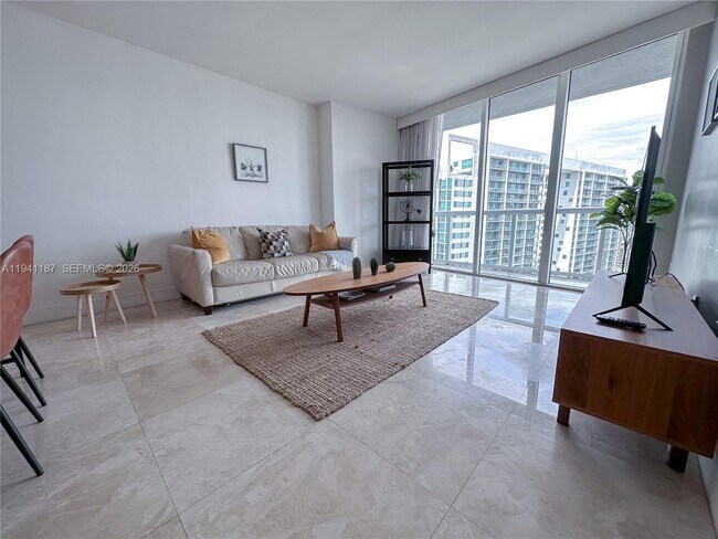 Foto del edificio - 485 Brickell Ave