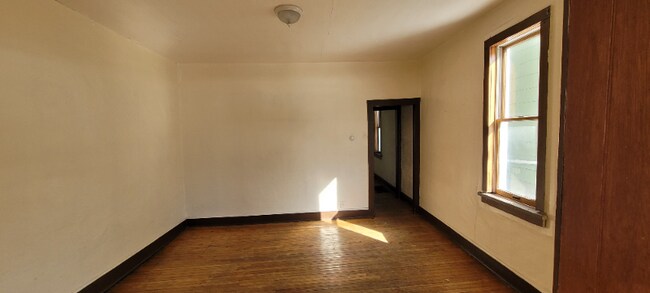 Foto del edificio - 164 Dupont St