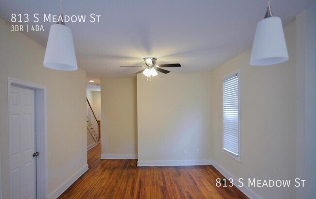 Foto del edificio - 813 S Meadow St