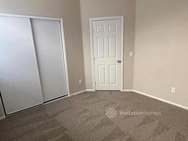 Building Photo - 7572 Coyote Cave Ave