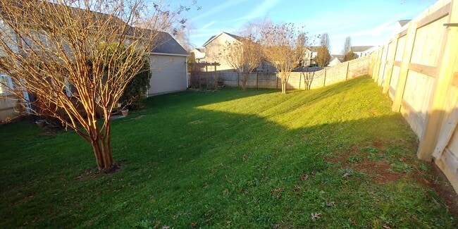 Photo - 5050 Horsestall Dr House