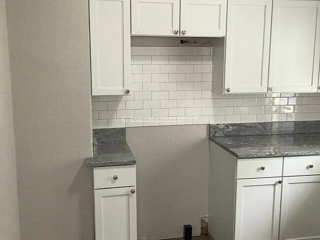 Foto del edificio - 625 Freeman Ave