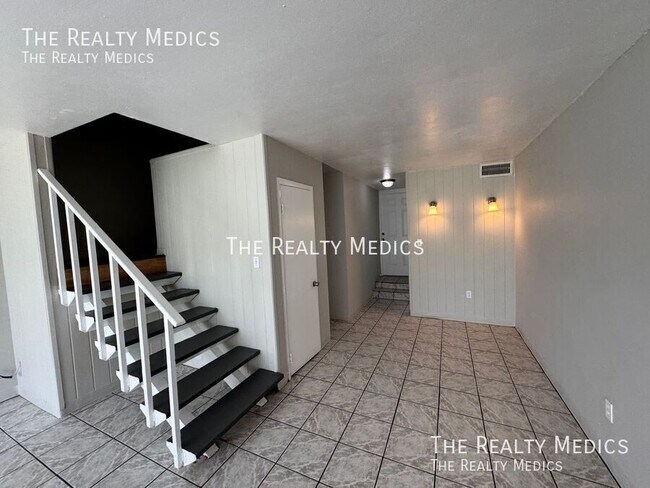 Foto del edificio - 1010 N Fiske Blvd