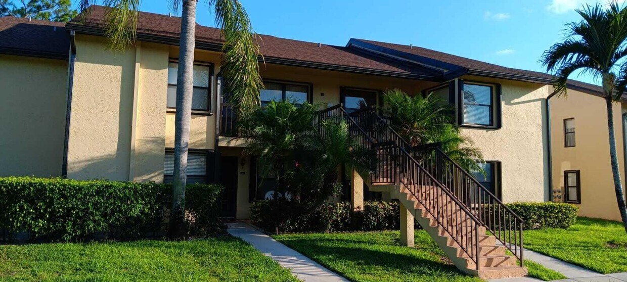 Building Photo - 4710 Lucerne Lakes Blvd E