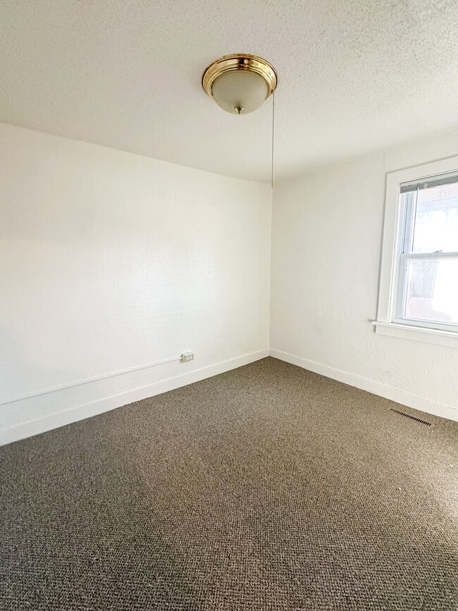 Fotografía del edificio - 950 Center St