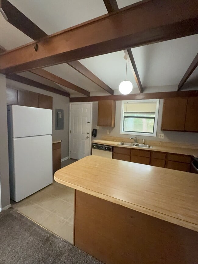 Foto del edificio - 117 Village Cir