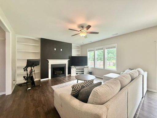Building Photo - Gorgeous 4BD, 2.5BA Clayton Home with a Fenced Yard in the Desirable Riverwood Community