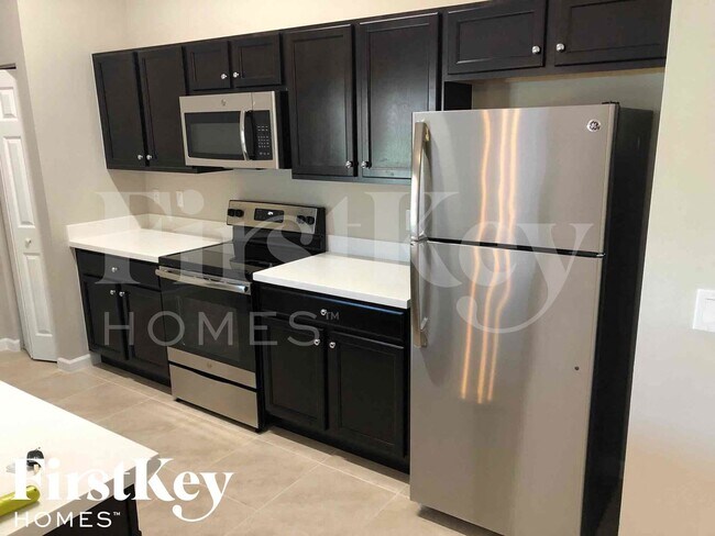 Foto del edificio - 561 SE Brookside Terrace