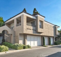 Building Photo - 80 Baycrest Ct