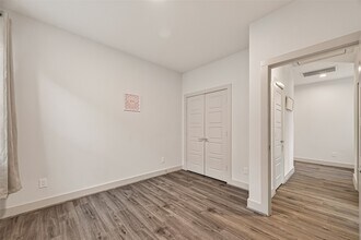 Building Photo - 4418 Bora Bora Ln