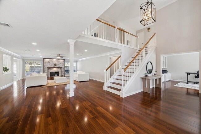 Building Photo - 30 Penny Green St