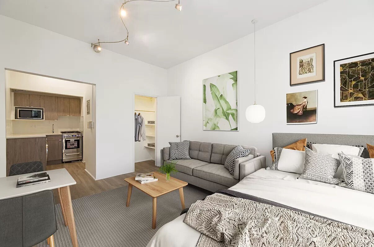 Primary Photo - 340 West 48th Street