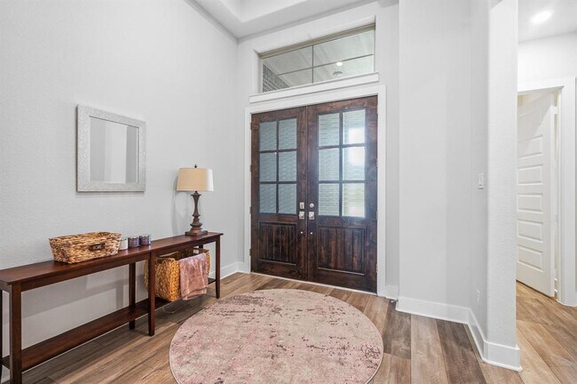 Foto del edificio - 8915 Square View Ln