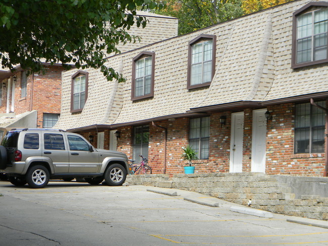 Foto del edificio - Ashland Manor Apartments & Townhouses