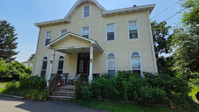 Foto del edificio - 1775 Hamilton Ave